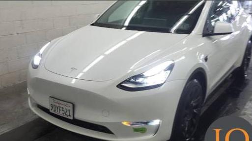 TESLA MODEL Y 2023 7SAYGDEE4PA028714 image